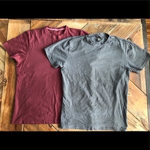 2 Men’s Banana Republic Tees